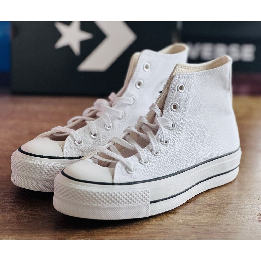 Women’s Size 7 Converse Chuck Taylor All Star Lift Platform White 560846F NIB